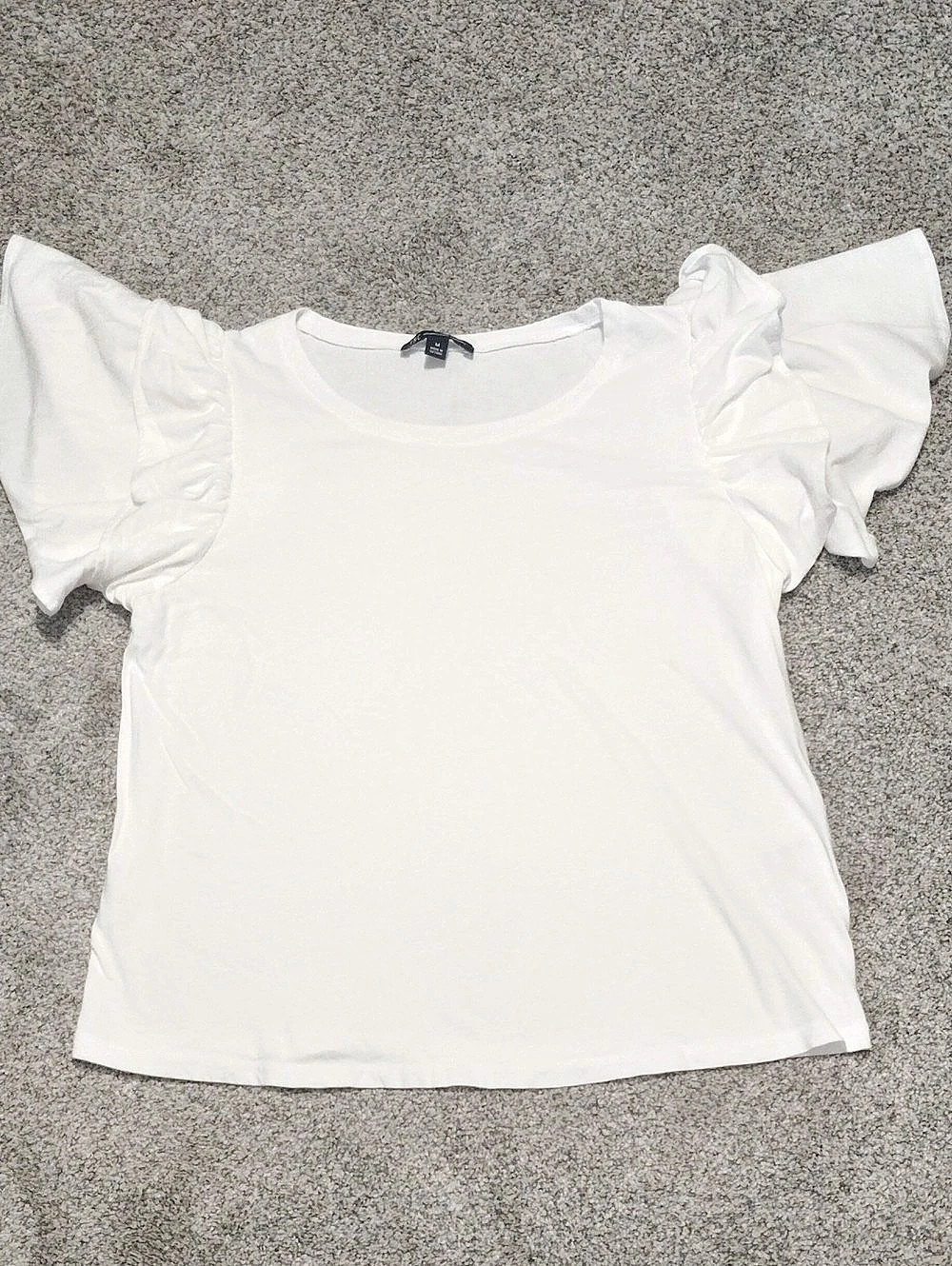I.N.C International Concepts Ruffled Sleeve Cotton Tee in White Size Medium Like